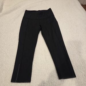 Lululemon Fast Free Crop Nulux 19" Black First Release  Womens Size 4